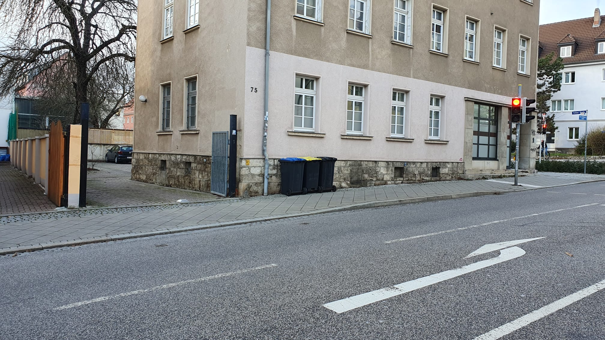 Außenansicht der Podologie Praxis Ernst-Thälmann-Straße 75, Weimar